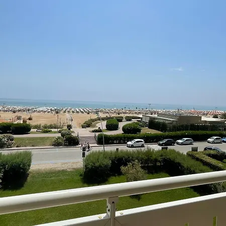 In A Prime Seafront Location * Bibione