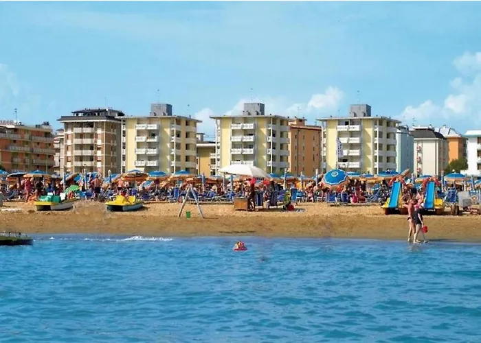 In A Prime Seafront Location Lejlighed Bibione